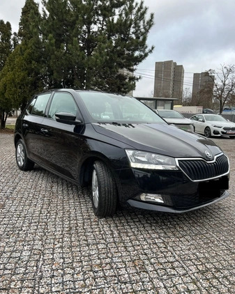 Skoda Fabia cena 27900 przebieg: 243332, rok produkcji 2019 z Poznań małe 56